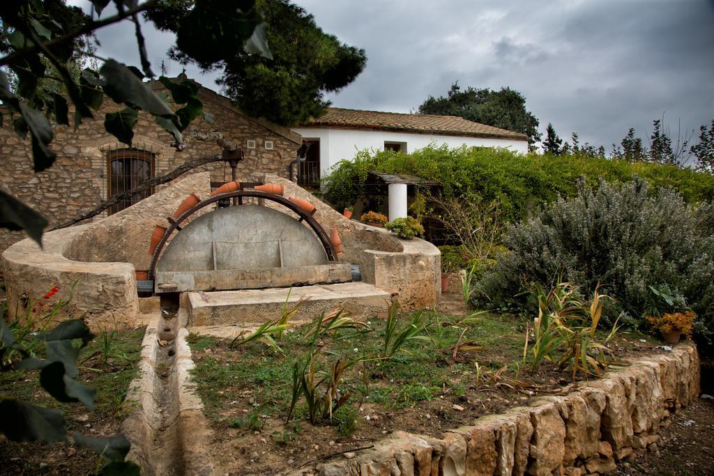 Mas Masdeu Vila L'Aldea Quarto foto